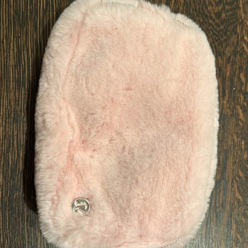 NWT Lululemon Athletica Everywhere Pink Faux Fur Bag